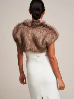 Helen Moore Trüffel-Kunstfell-Braut-Bolero | Lace & Favour* Jacken, Umhänge Und Schals Aus Kunstfell | Boleros Und Jacken Für Hochzeiten