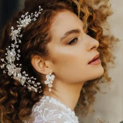 Hermione Harbutt Blanche Floral Perlmutt Tropfenohrringe* Silberner Hochzeitsschmuck | Hochzeits-ohrringe