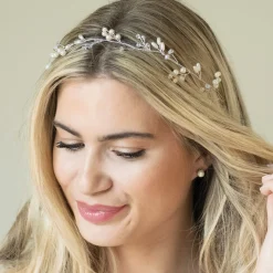 Ivory & Co Ivory and Co Aurora Silber zierliche Perle und Kristall Haar Rebe* Perlen-haarschmuck | Silberne Haar-accessoires