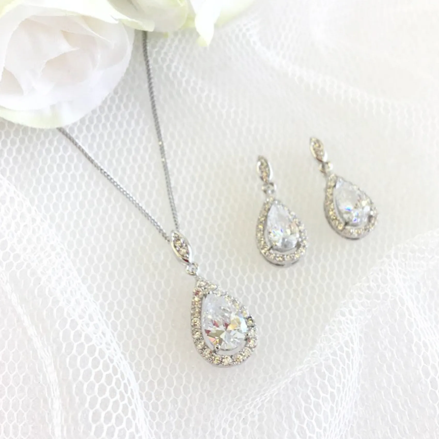 Ivory & Co Ivory and Co Belmont Kristall-Anhänger-Halskette* Silberner Abschlussball-schmuck | Abschlussball-halsketten