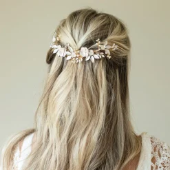 Ivory & Co Ivory and Co Golden Bloom Kristall und Perle Blumensichel Haarspange* Perlen-haarschmuck | Gold-haar-accessoires
