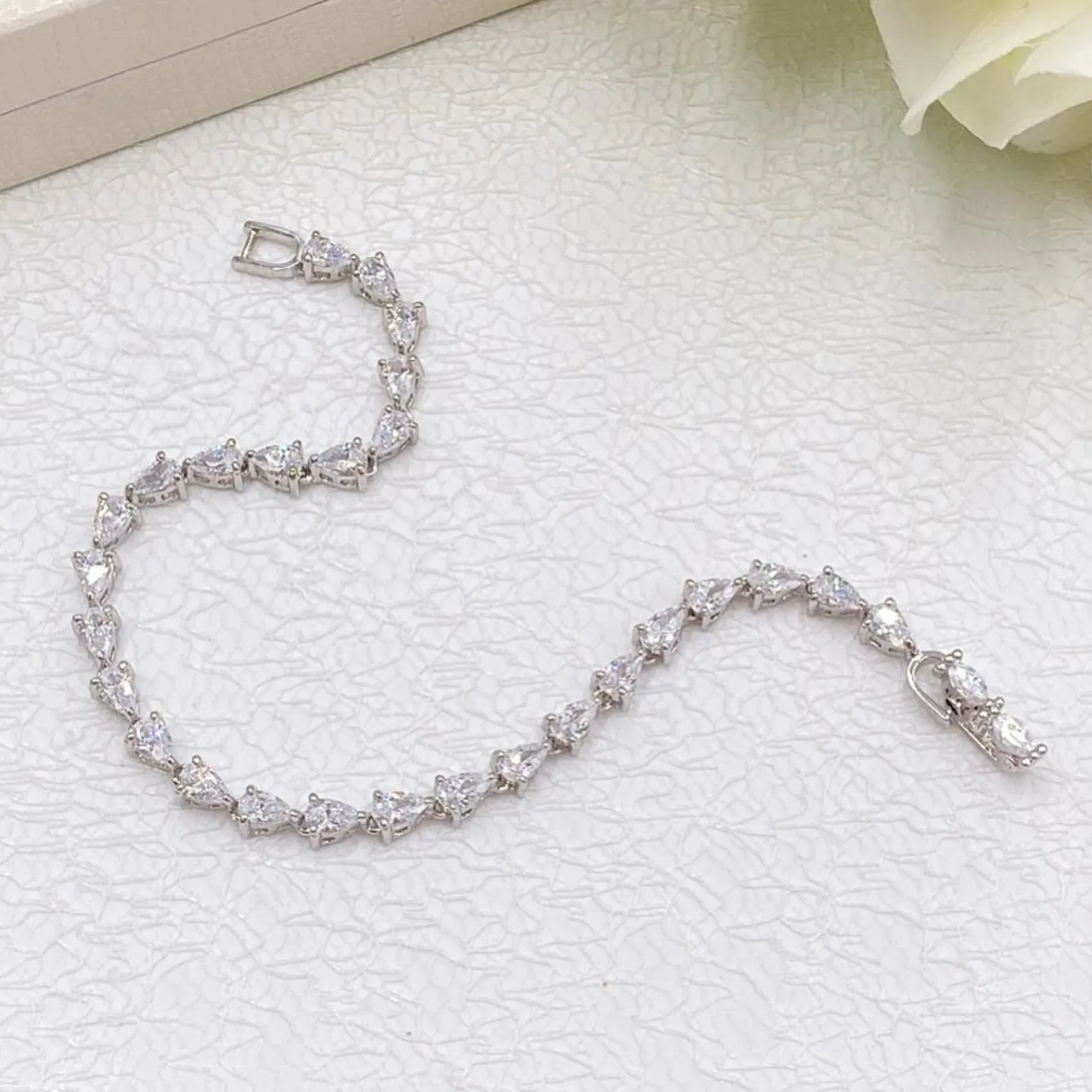 Ivory & Co Ivory and Co Manhattan Cubic Zirkonia Hochzeit Armband* Silberner Abschlussball-schmuck | Prom Armbänder
