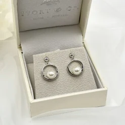 Ivory & Co Ivory and Co Memphis Silber Hängende Perlenohrringe* Geschenke Für Brautjungfern | Perlen-hochzeitsschmuck