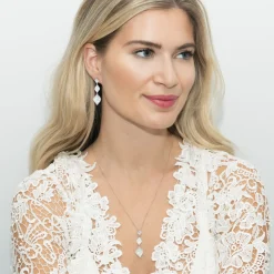 Ivory & Co Ivory and Co Rochelle Gold Kristall Pave Triple Drop Anhänger* Abschlussball-halsketten | Roségold Hochzeitsschmuck