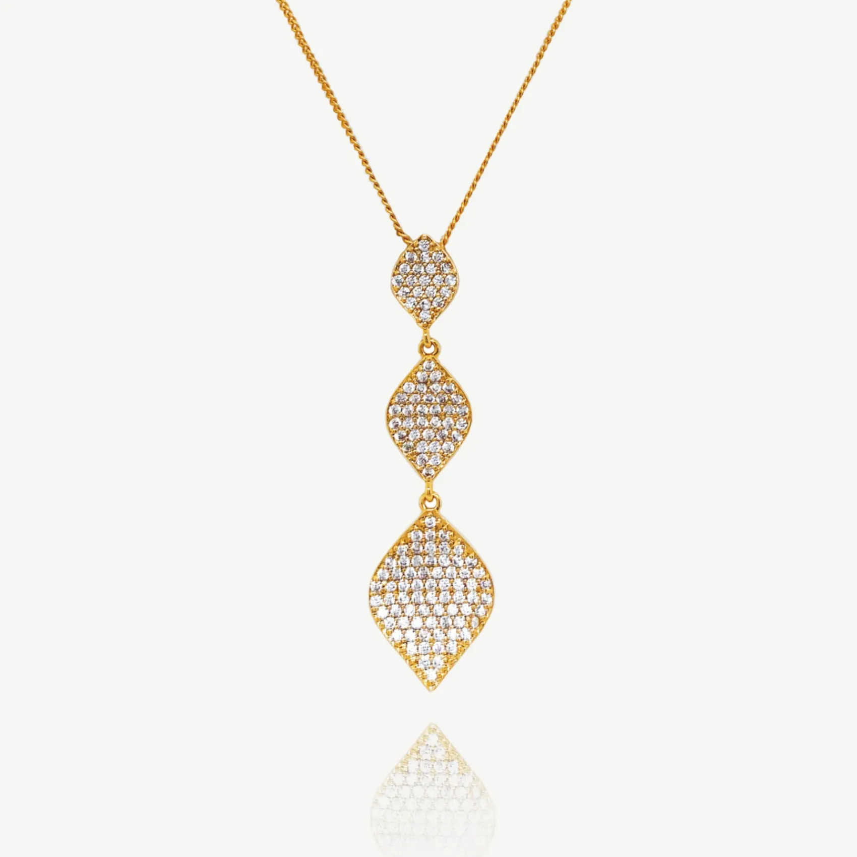 Ivory & Co Ivory and Co Rochelle Gold Kristall Pave Triple Drop Anhänger* Goldener Abschlussball-schmuck | Abschlussball-halsketten