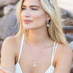 Ivory & Co Ivory and Co Rochelle Silber Kristall Pave Triple Drop Anhänger* Silberner Abschlussball-schmuck | Abschlussball-halsketten