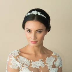 Ivory & Co Ivory and Co Sophie Floral Perle und Kristall Hochzeit Tiara* Perlen-haarschmuck | Silberne Haar-accessoires