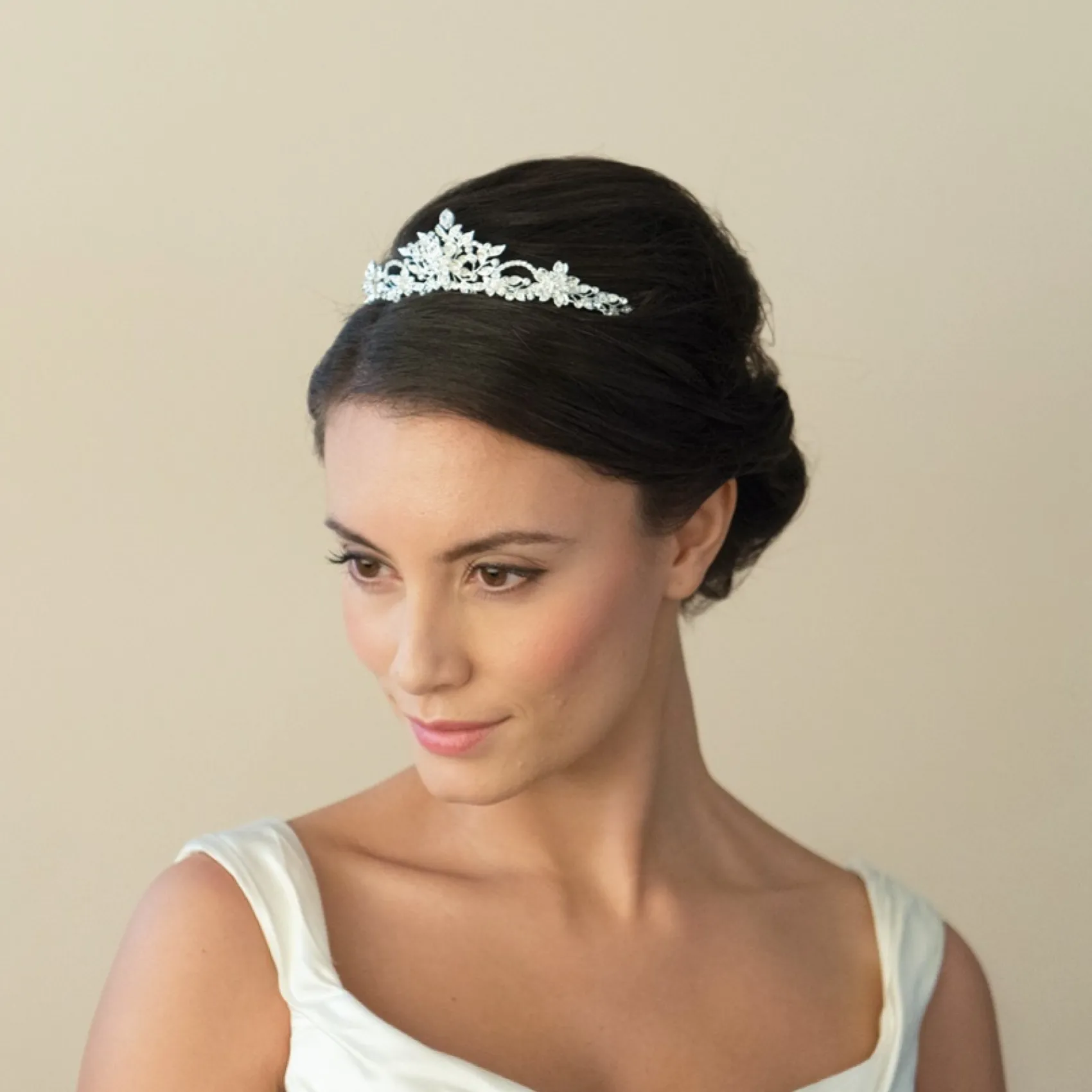 Ivory & Co Ivory and Co Stephanie Floral Kristall Braut Tiara* Haarschmuck Aus Kristall | Silberne Haar-accessoires