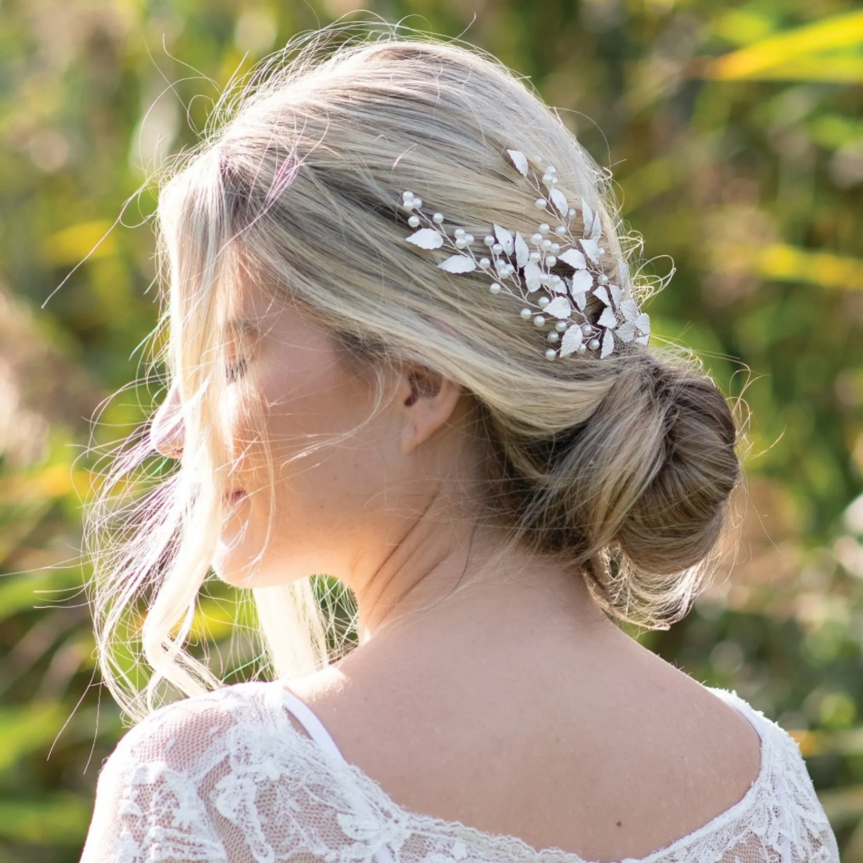 Ivory & Co Ivory and Co Summer Breeze Silber emaillierte Blatt und Perle Sprig Clip* Perlen-haarschmuck | Silberne Haar-accessoires