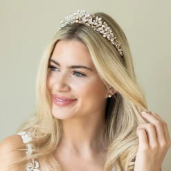 Ivory & Co Ivory and Co Umarmung Gold Kristall und Süßwasserperlen Tiara* Perlen-haarschmuck | Gold-haar-accessoires