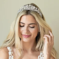 Ivory & Co Ivory and Co Umarmung Silber Kristall und Süßwasserperlen Tiara* Perlen-haarschmuck | Silberne Haar-accessoires