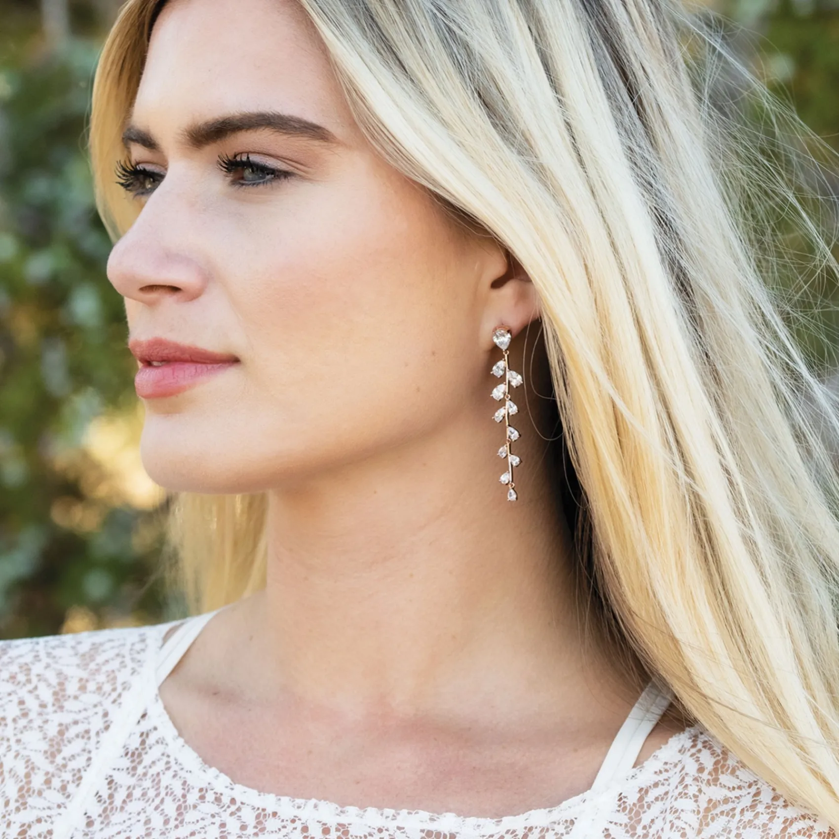 Ivory & Co Ivory and Co Weide Gold lange Kristall Rebe Ohrringe* Goldener Abschlussball-schmuck | Abschlussball-ohrringe