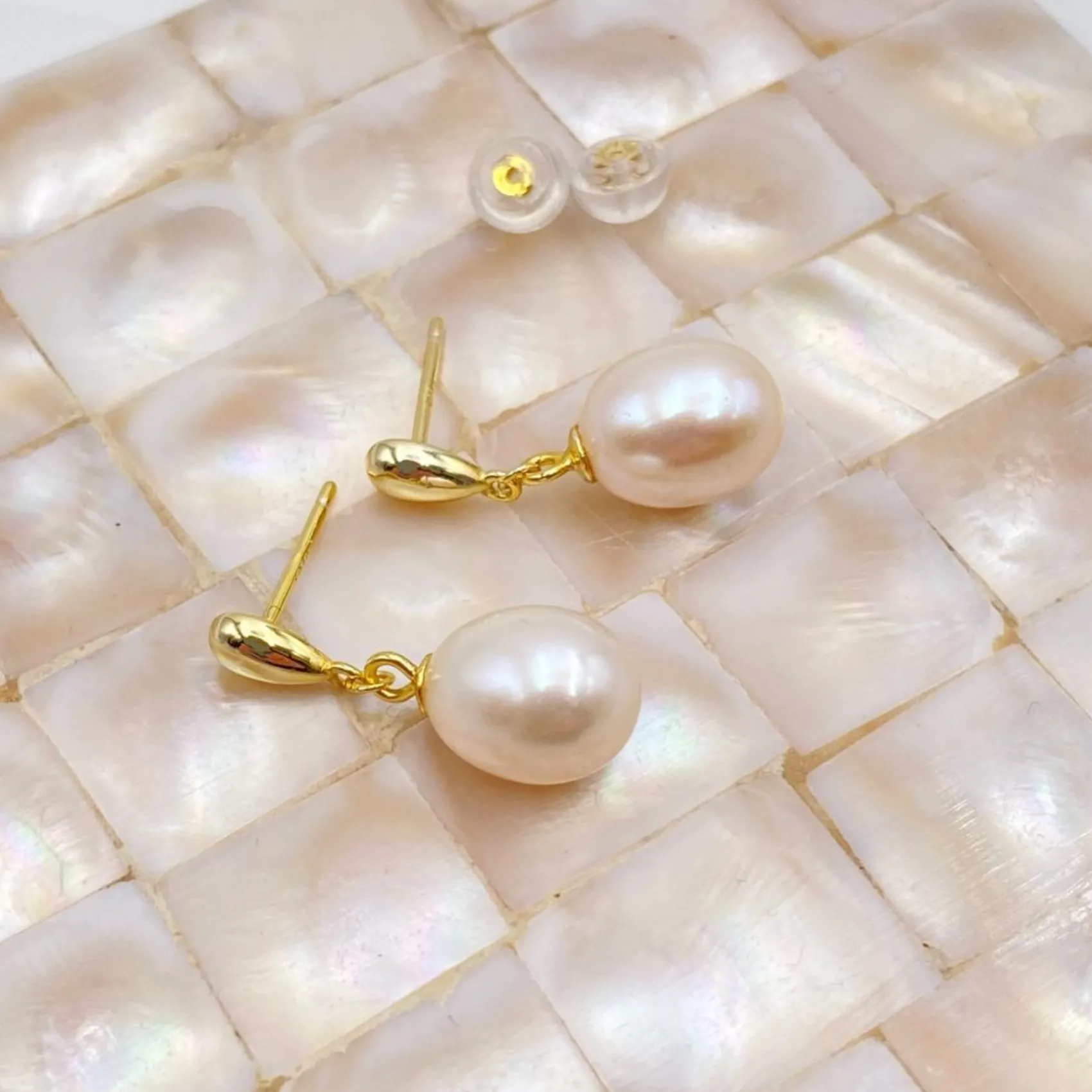 Lace & Favour Kalea Gold Klassische Süßwasserperlen-Tropfen-Ohrringe* Perlen-hochzeitsschmuck | Gold-hochzeitsschmuck
