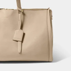 Katie Loxton Light Taupe Fold Out Garment Weekend Bag* Geschenke Für Die Mutter Des Bräutigams | Geschenke Für Die Mutter Der Braut