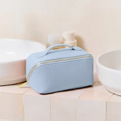 Katie Loxton Mittelgroße blaue Aura Make-up- und Kulturtasche* Make-up- Und Kulturbeutel | Etwas Blaue Geschenke