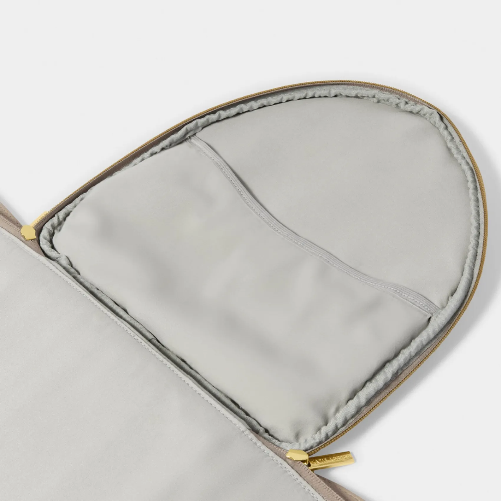 Katie Loxton Mokka Fold Out Garment Wochenendtasche* Geschenke Für Die Mutter Des Bräutigams | Geschenke Für Die Mutter Der Braut