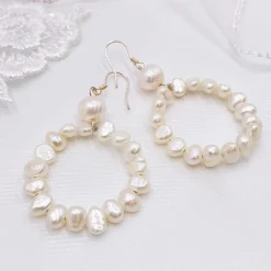 Lace & Favour Kelara Süßwasserperlen-Reifenohrringe* Silberner Hochzeitsschmuck | Hochzeits-ohrringe
