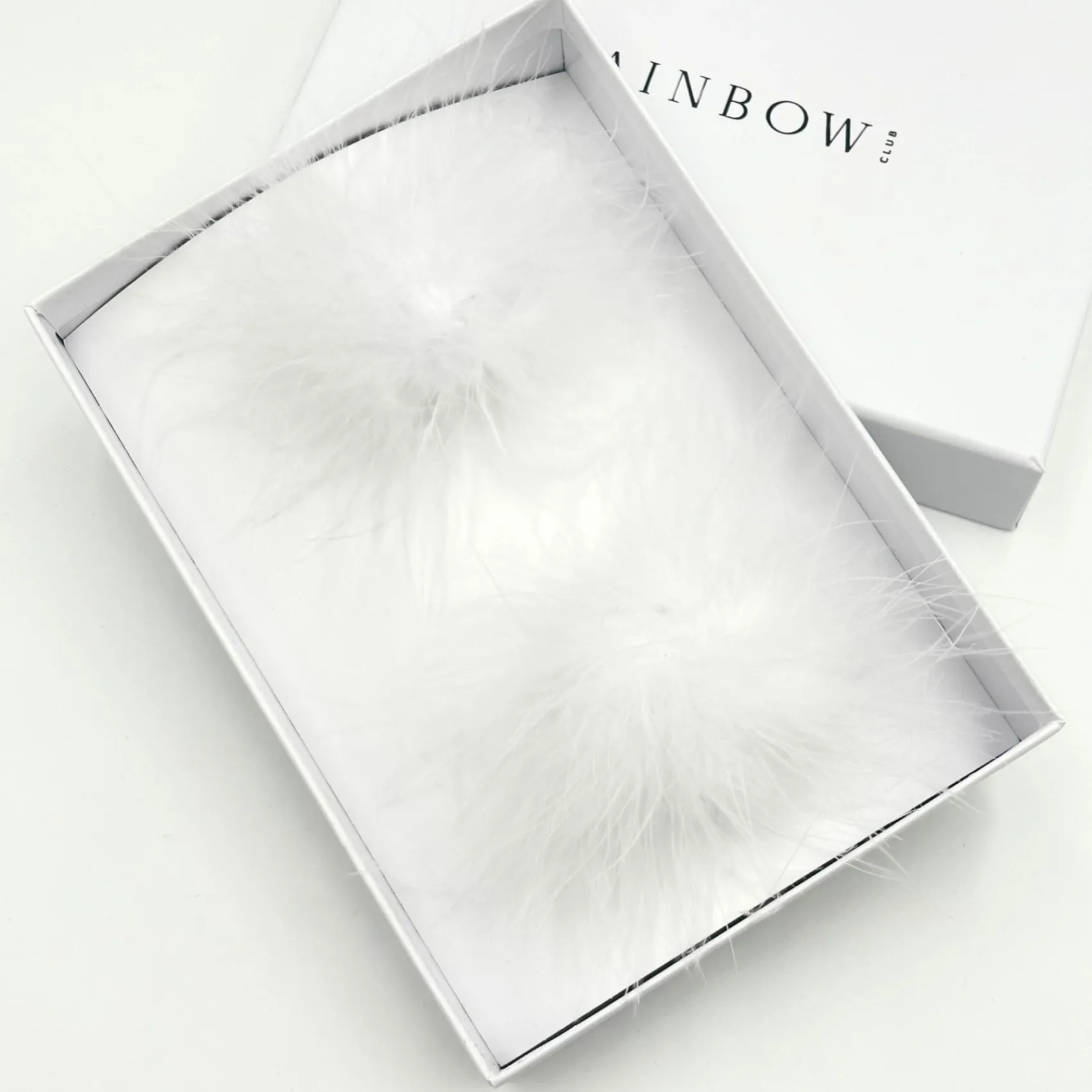 Rainbow Club Kitty by | Feder Pom Pom Schuhclips* Schuhclips | Schuhclips