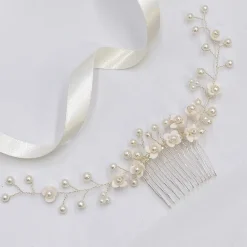 Lace & Favour Konfetti-Blumen und Perlen-Haarrebe auf Kamm (Silber)* Perlen-haarschmuck | Silberne Haar-accessoires