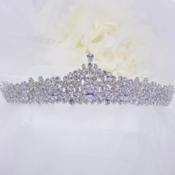Lace & Favour Kronleuchter Classic Cubic Zirkonia Hochzeit Tiara* Haarschmuck Aus Kristall | Silberne Haar-accessoires
