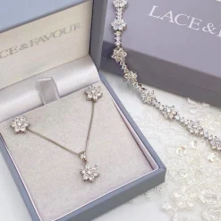 Lace & Favour Lanesborough Floral Crystal Ohrstecker und Anhänger Schmuckset* Silberner Abschlussball-schmuck | Abschlussball-schmuck-sets