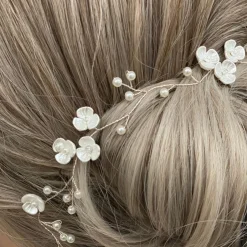 Lace & Favour Letisha Elfenbein Blumen und Perlen Zweige Hochzeit Haarsträhne (Silber)* Perlen-haarschmuck | Silberne Haar-accessoires