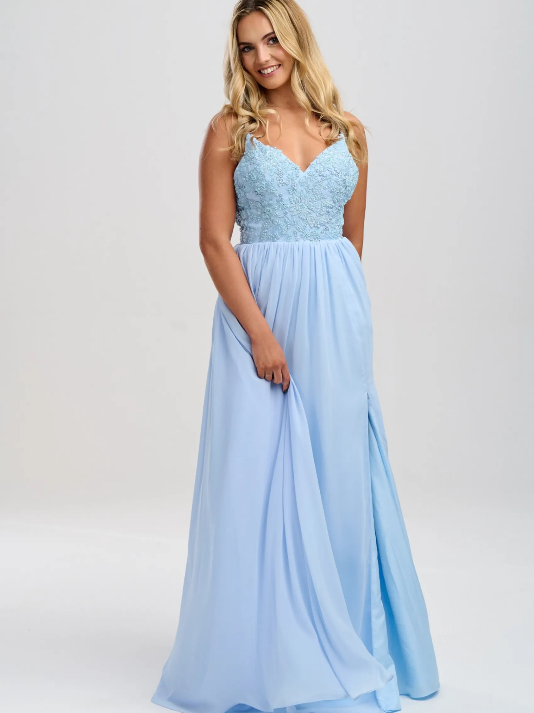 Linzi Jay Blassblaues perlenbesetztes A Line Chiffon Ballkleid mit Schlitz* Linzi Jay Prom Dresses | Hellblaue Ballkleider