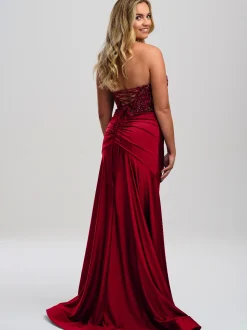Linzi Jay Burgunderfarbenes trägerloses Perlenkorsett-Abschlussballkleid mit Schlitz* Linzi Jay Prom Dresses | Rote Ballkleider