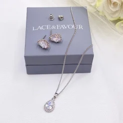Lace & Favour Lulu Silber Kristall Ohrstecker Hochzeitsschmuck Set* Silberner Abschlussball-schmuck | Abschlussball-schmuck-sets