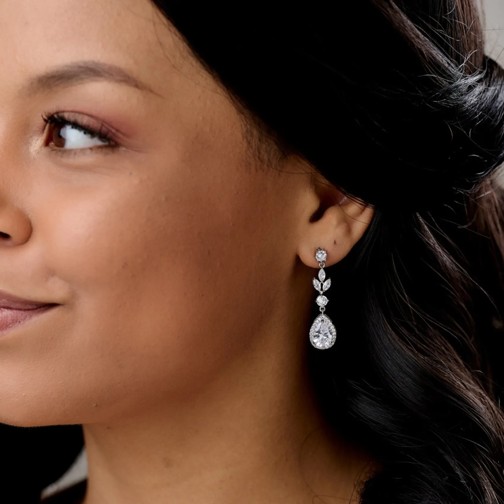 Lace & Favour Mercedes Cubic Zirkonia Lange Tropfenohrringe* Silberner Abschlussball-schmuck | Abschlussball-ohrringe