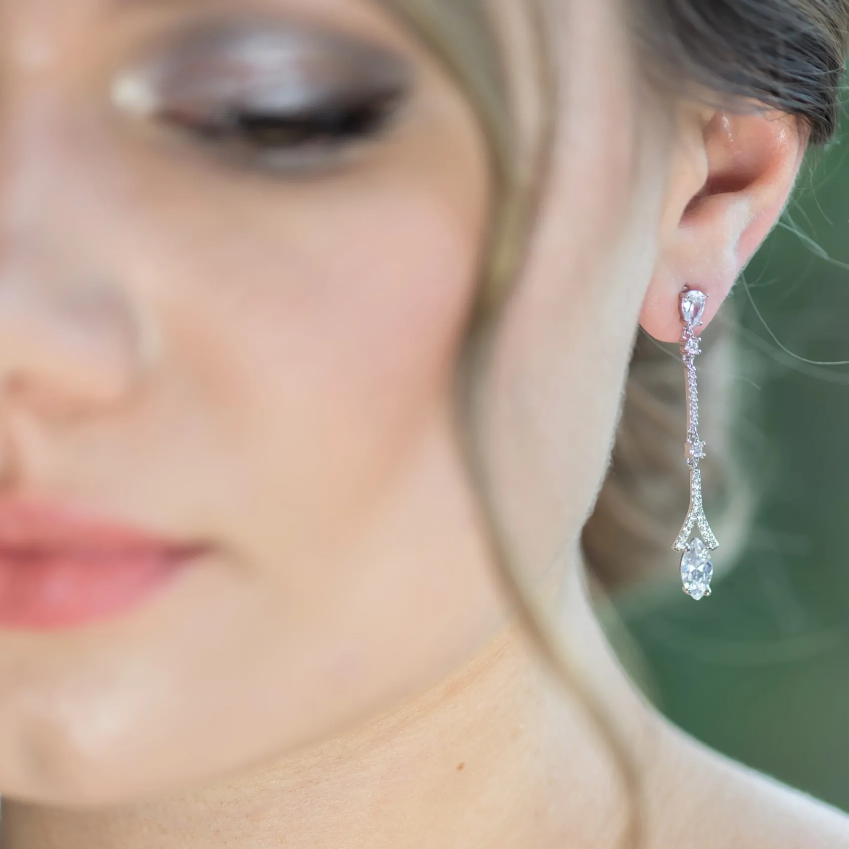 Lace & Favour Miami Zierliche lange Kristalltropfen-Ohrringe* Silberner Abschlussball-schmuck | Abschlussball-ohrringe