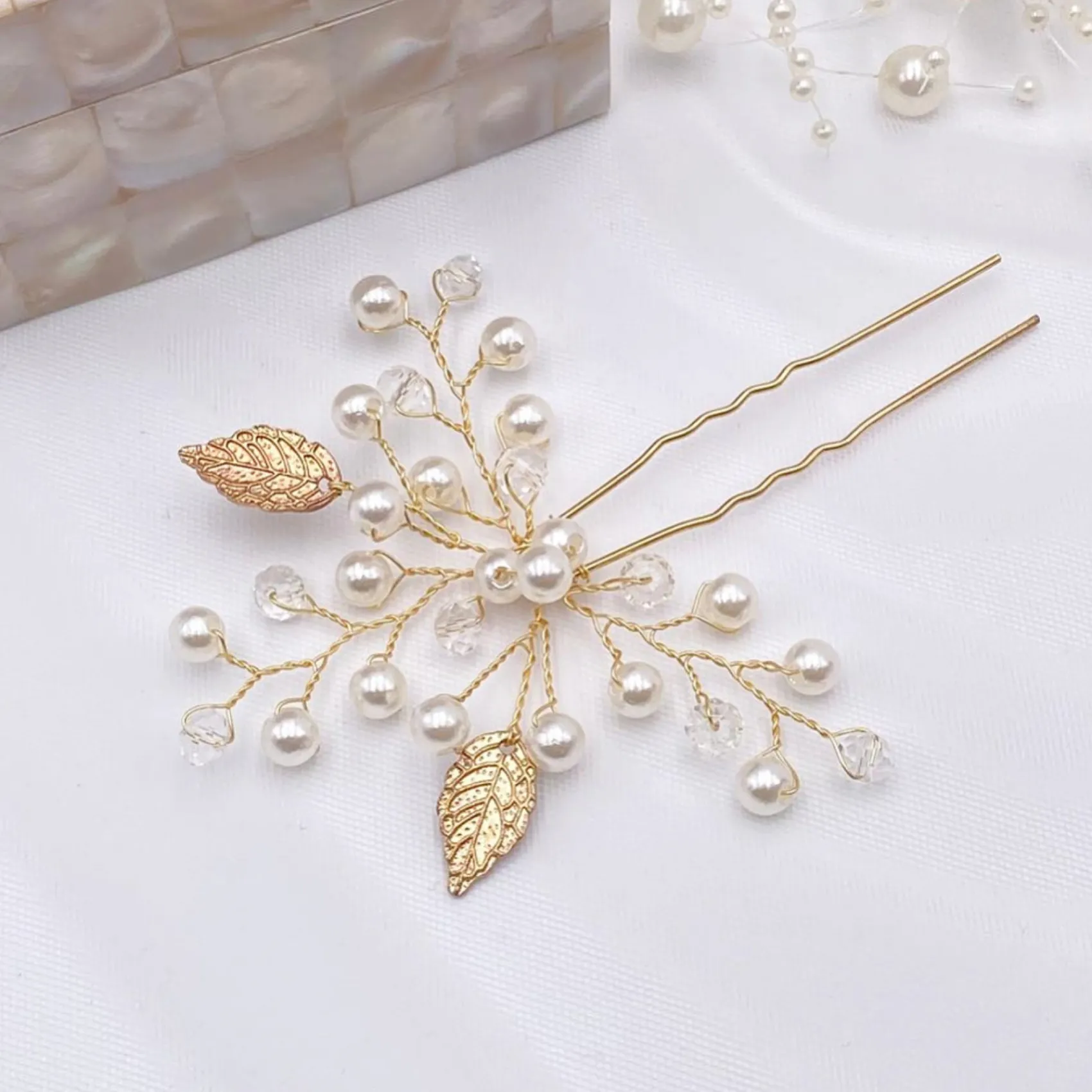 Lace & Favour Oktober Gold Blätter und Perle Hochzeit Haarnadel* Geschenke Für Brautjungfern | Geschenke Für Die Braut