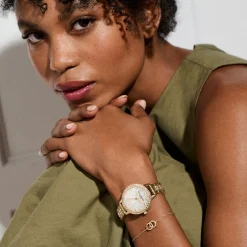 Olivia Burton Goldarmbanduhr mit Perlmutt und Kristall 34mm* Olivia Burton Uhren | Geschenke Für Die Braut