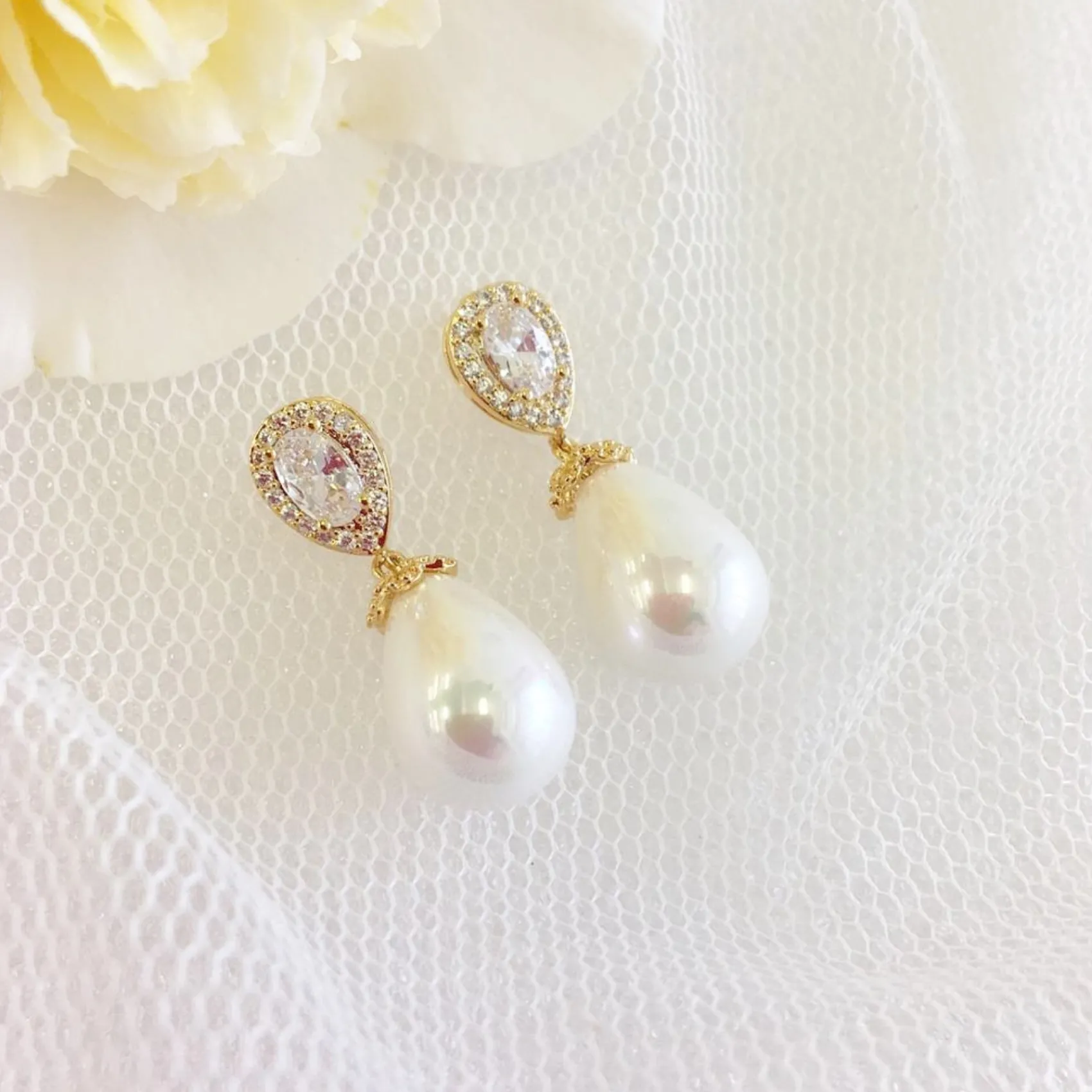 Lace & Favour Paloma Teardrop Perlen-Ohrringe (Gold)* Geschenke Für Brautjungfern | Geschenke Für Die Braut