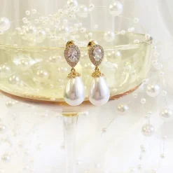 Lace & Favour Paloma Teardrop Perlen-Ohrringe (Gold)* Geschenke Für Brautjungfern | Geschenke Für Die Braut