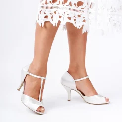 Paradox London Belvoir Elfenbein Satin T-Bar Peep Toe Schuhe* Hochzeitsschuhe | Schuhe Mit Mittlerem Absatz