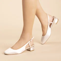 Perfect Bridal Bailey Färbbar Elfenbein Satin Niedrig Blockabsatz Slingbacks* Schuhe Für Die Mutter Der Braut | Hochzeitsschuhe