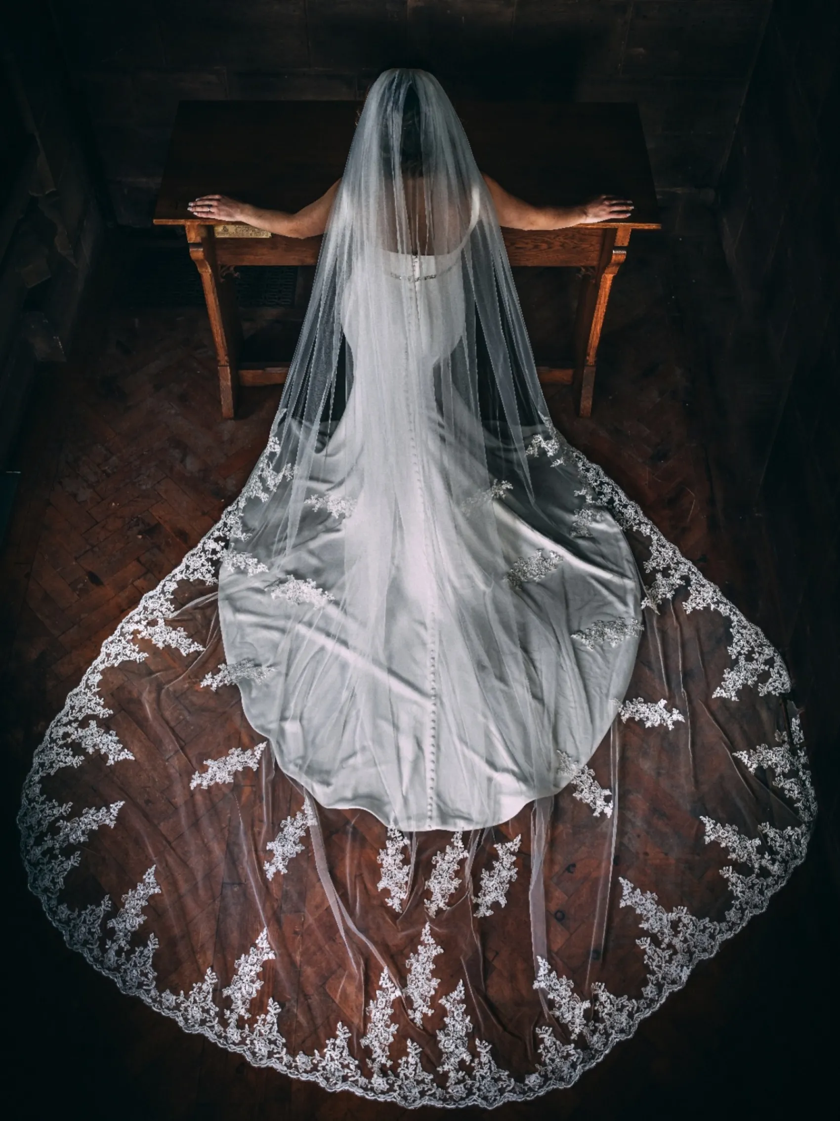 Perfect Bridal Einstöckiger Kathedralenschleier aus Spitze mit Motiven* Einstufige Schleier | Kapelle Länge & Kathedrale Schleier