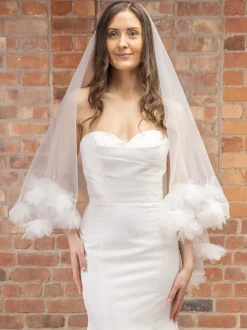Perfect Bridal Elfenbein Zweistöckig 3D Blumen Rand Fingerspitze Schleier* Zweistufiger Schleier | Fingerspitzen-schleier