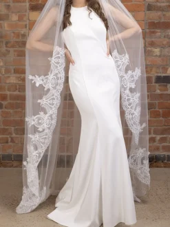 Perfect Bridal Elfenbeinfarbener einstufiger bodenlanger Schleier mit Spitzenschleppe* Einstufige Schleier | Bodenlange Schleier