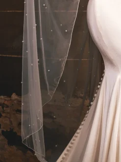 Perfect Bridal Elfenbeinfarbener einstufiger Schleier mit Bleistiftrand und Perlenbesatz* Einstufige Schleier | Bodenlange Schleier