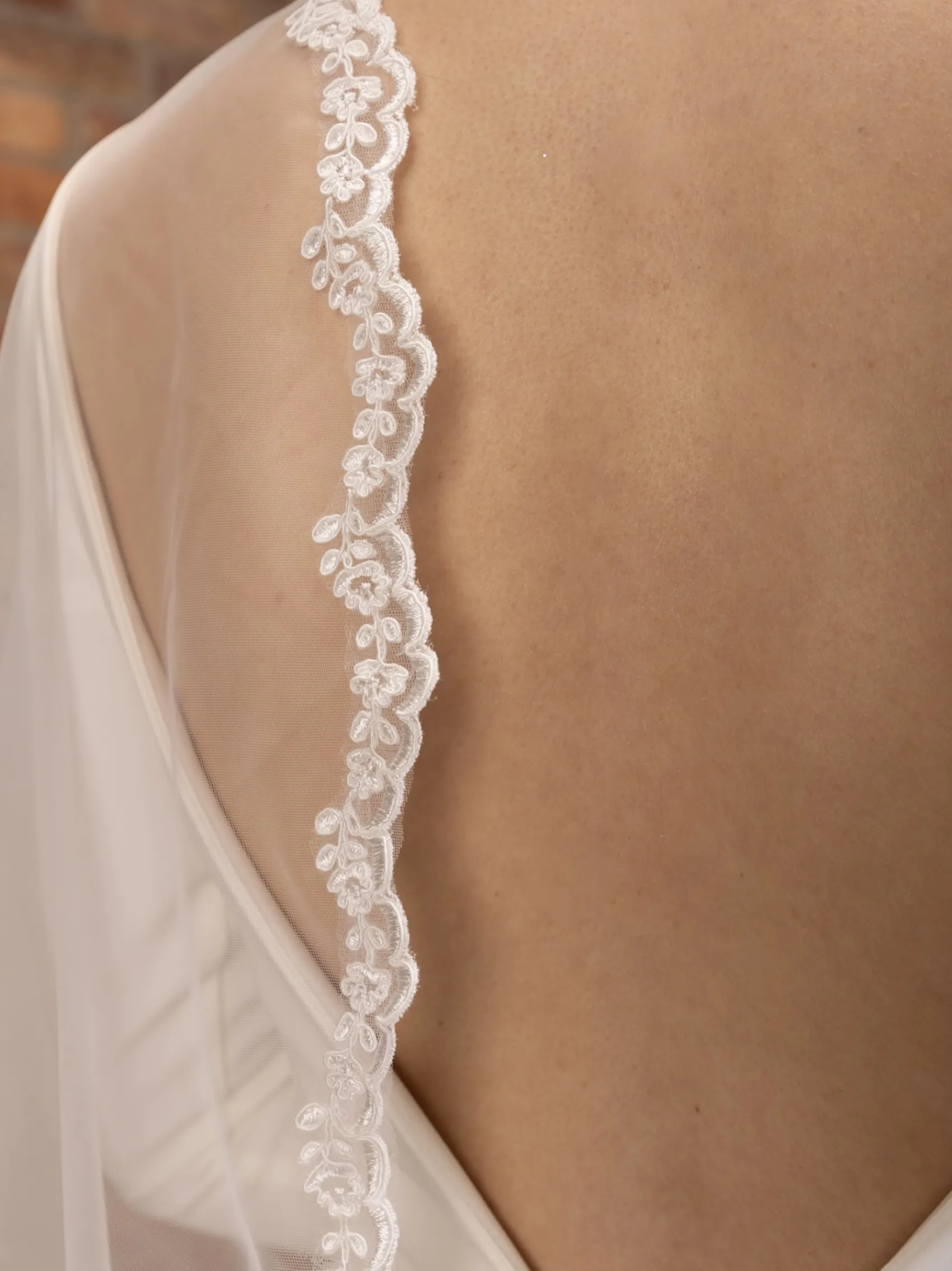 Perfect Bridal Elfenbeinfarbener, einstufiger, schmaler, kurzer Schleier aus Spitze* Einstufige Schleier | Ellenbogenlange Schleier