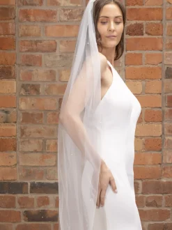 Perfect Bridal Elfenbeinfarbener einreihiger Schleier mit geschliffenem Rand aus Kristall in Walzerlänge* Einstufige Schleier | Schleier In Walzerlänge