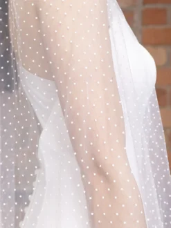 Perfect Bridal Elfenbeinfarbener einreihiger bodenlanger Polka Dot Schleier* Einstufige Schleier | Bodenlange Schleier