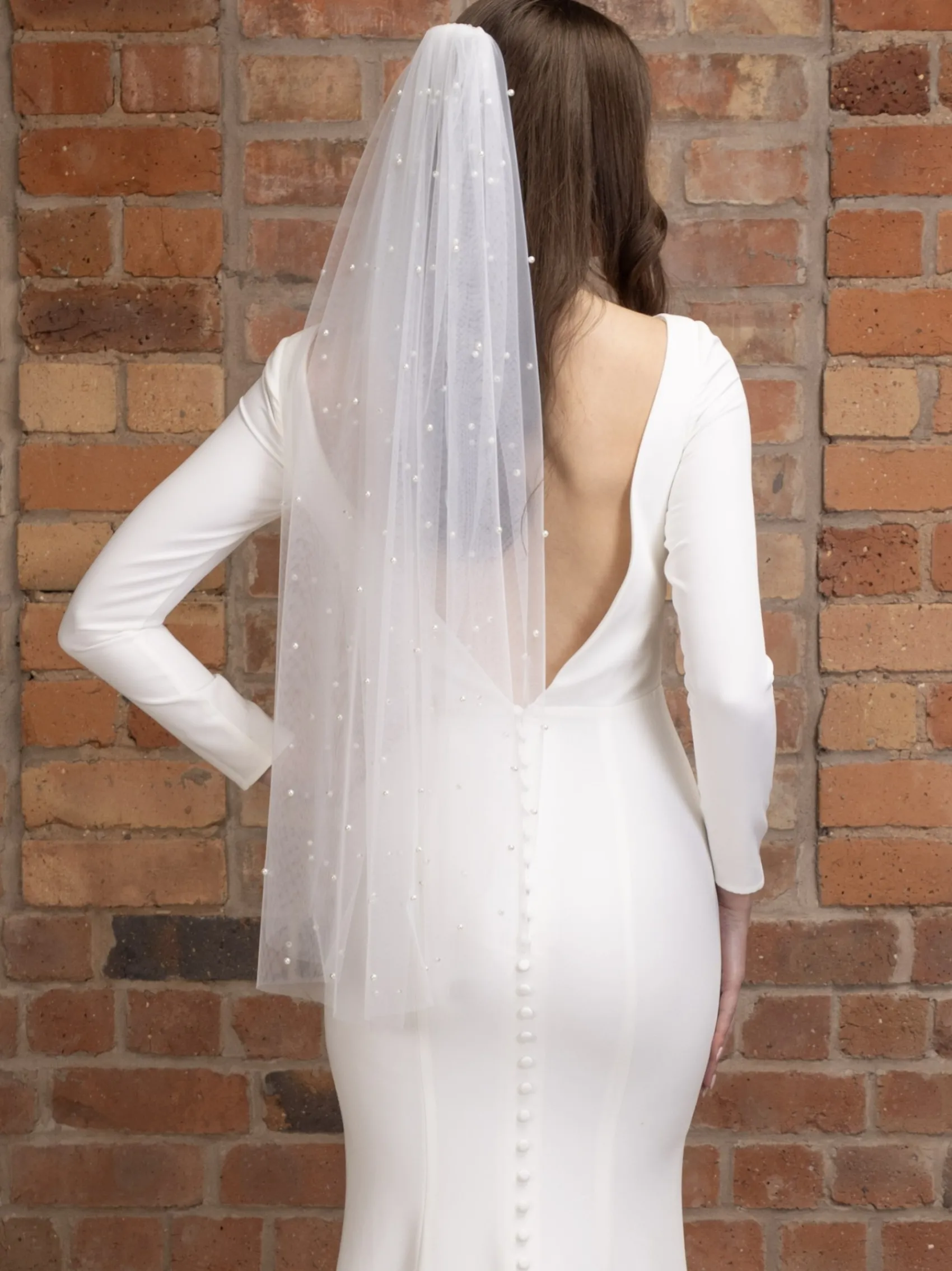 Perfect Bridal Elfenbeinfarbener einreihiger Schleier mit gestreuter Perlenkante* Kapelle Länge & Kathedrale Schleier | Bodenlange Schleier