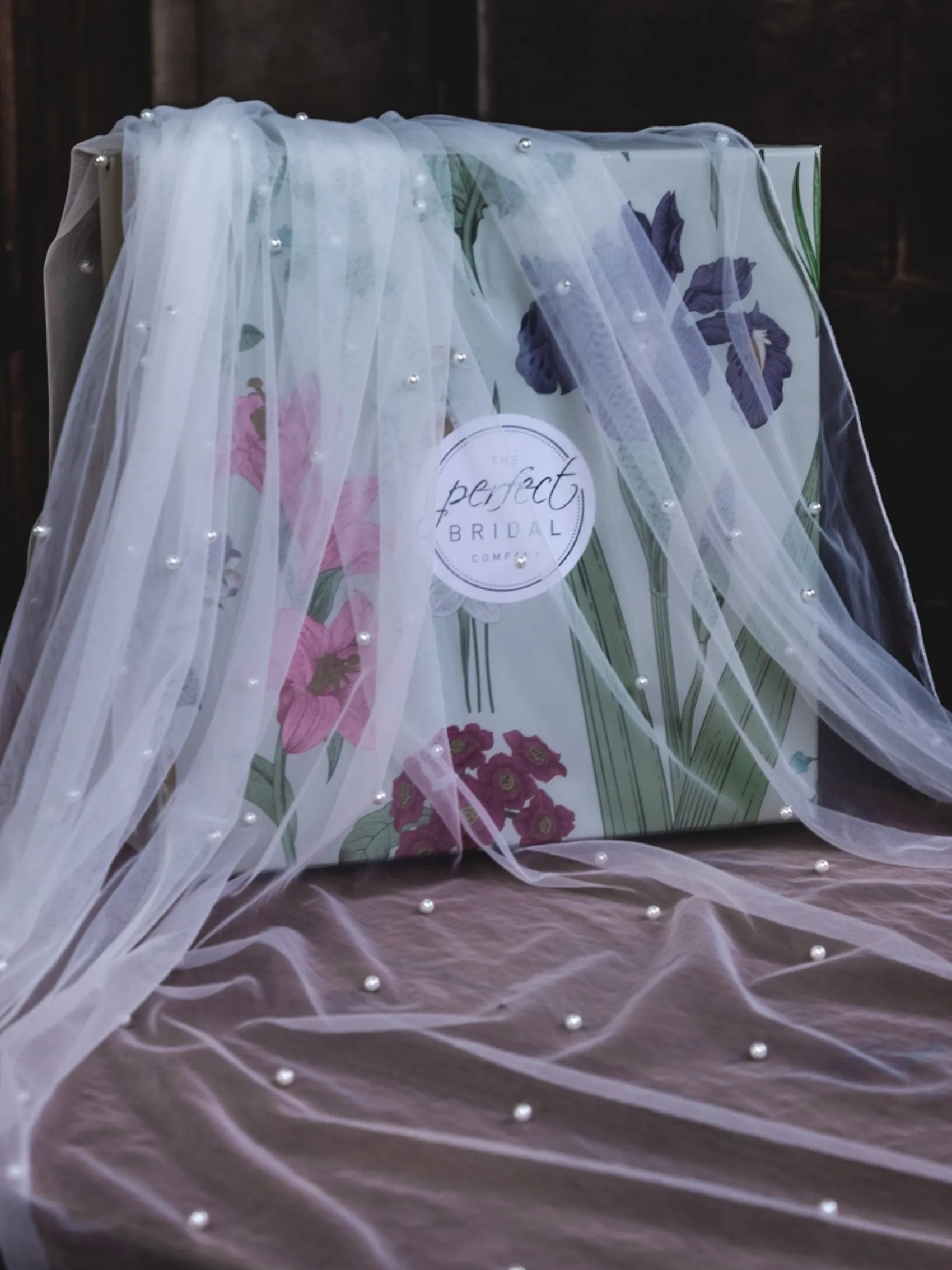 Perfect Bridal Elfenbeinfarbener einstufiger Schleier mit Bleistiftrand und Perlenbesatz* Einstufige Schleier | Bodenlange Schleier