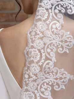 Perfect Bridal Elfenbeinfarbener einstufiger Mantilla-Spitzen-Kathedralschleier* Einstufige Schleier | Kapelle Länge & Kathedrale Schleier