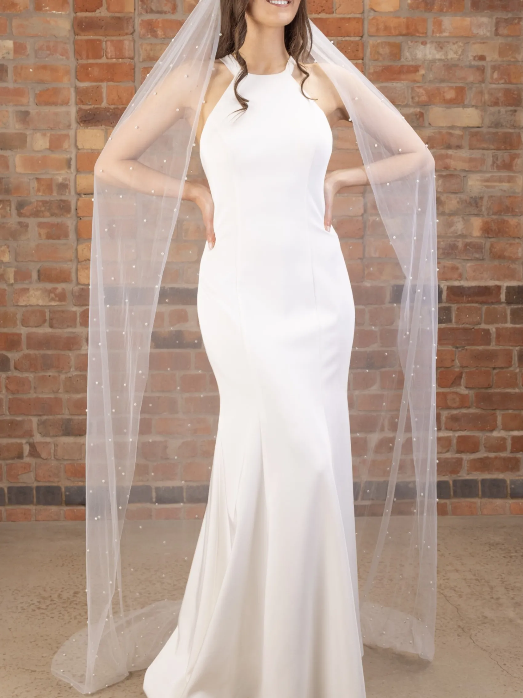 Perfect Bridal Elfenbeinfarbener einreihiger Schleier mit gestreuter Perlenkante* Kapelle Länge & Kathedrale Schleier | Bodenlange Schleier