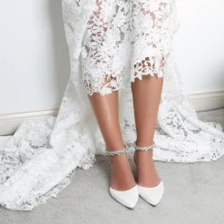Perfect Bridal Eliza Elfenbein Satin verschönert Knöchelriemen Kitten Heels* Hochzeitsschuhe | Schuhe Mit Niedrigem Absatz