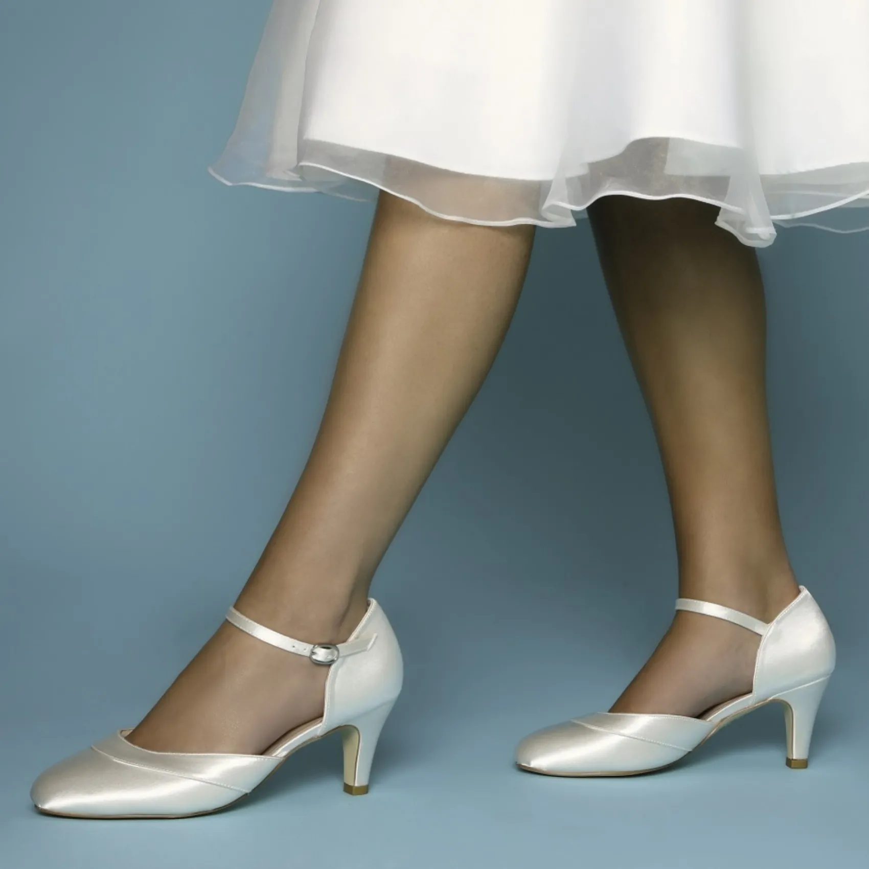 Perfect Bridal Elsa Elfenbein Satin Knöchelriemen Hochzeit Schuhe (Wide Fit)* Hochzeitsschuhe | Schuhe Mit Mittlerem Absatz